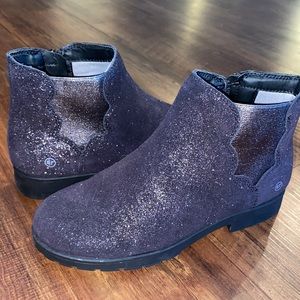 Never worn stride rite childs boot